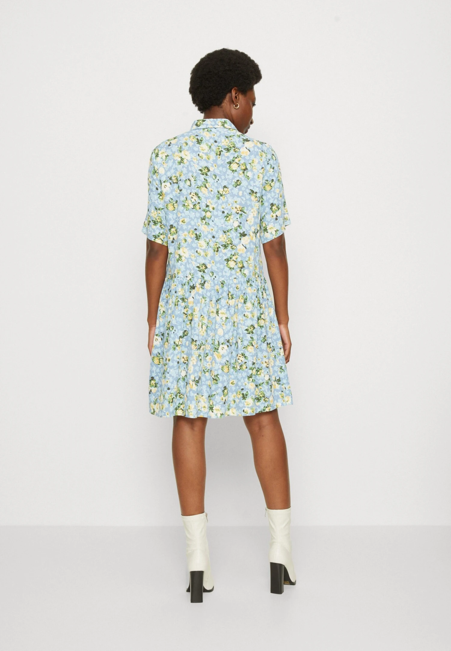 Marc O'Polo DENIM Dress Short Sleeve Half Button Placket Collar - Blousejurk - Multi/Soft Sky Blue 5 Marc O'Polo DENIM Dress Short Sleeve Half Button Placket Collar - Blousejurk - Multi/Soft Sky Blue - Afbeelding 3