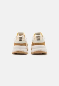 Marc O'Polo Mika- Sneakers Laag - Dark Sand/Gold 11 Marc O'Polo Mika- Sneakers Laag - Dark Sand/Gold -Marc O'Polo 21976224dedf436daa8fbf608bc6ba68