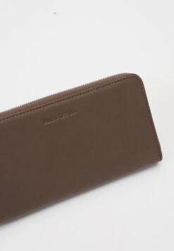 Marc O'Polo Finija - Portemonnee - Dark Walnut -Marc O'Polo 36d669b3efe240b6983bf8aa4a1d7fb4