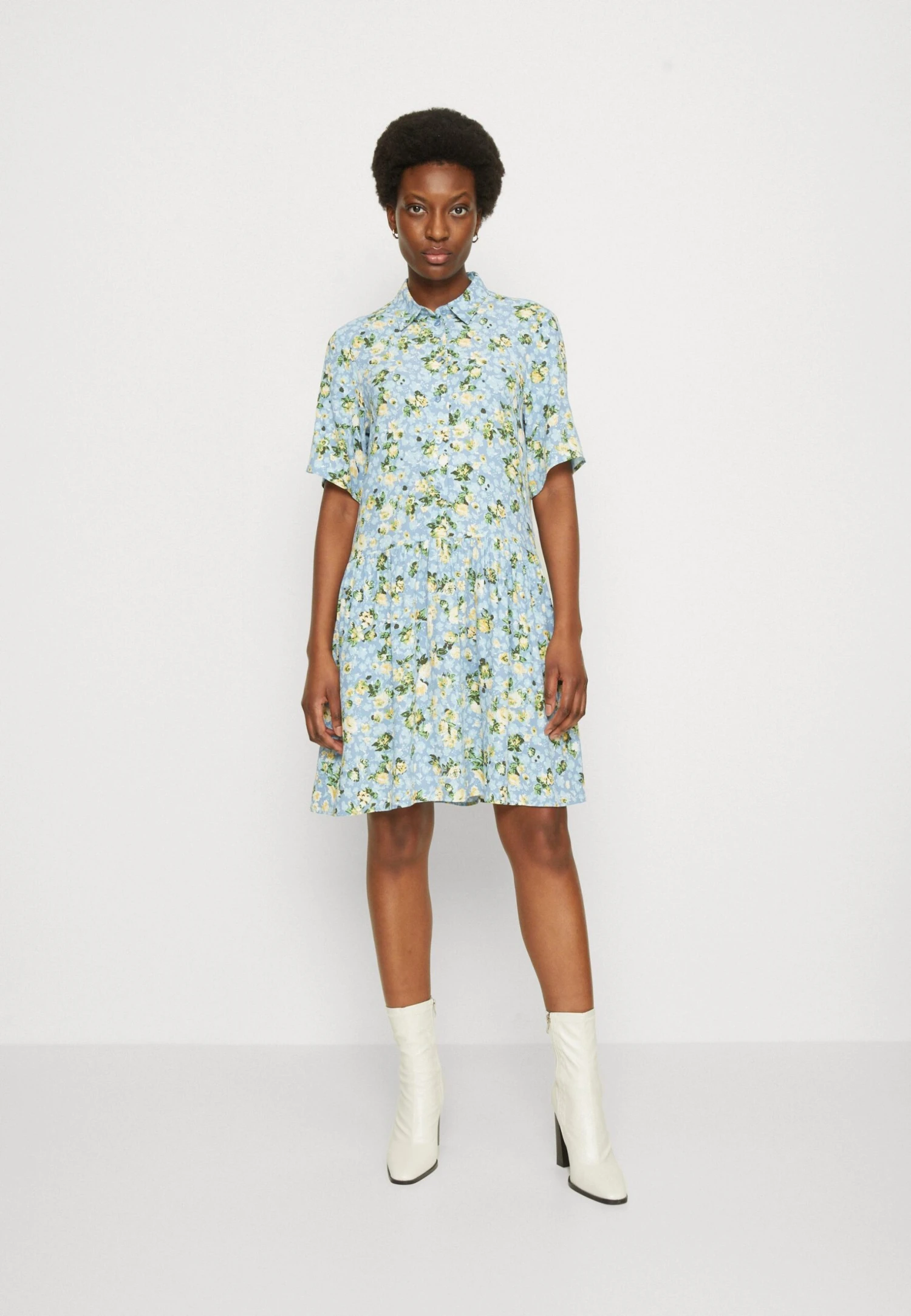 Marc O'Polo DENIM Dress Short Sleeve Half Button Placket Collar - Blousejurk - Multi/Soft Sky Blue 3 Marc O'Polo DENIM Dress Short Sleeve Half Button Placket Collar - Blousejurk - Multi/Soft Sky Blue