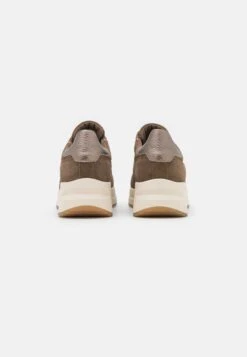 Marc O'Polo Massima- Sneakers Laag - Brown 11 Marc O'Polo Massima- Sneakers Laag - Brown -Marc O'Polo 4428b3280716400eacd5e86ce38a152a