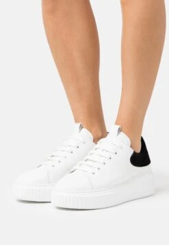 Marc O'Polo Mod Svea- Sneakers Laag - White/Black
