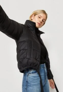 Marc O'Polo Jacket Stand Up Collar Drawstring Hem - Winterjas - Black 13 Marc O'Polo Jacket Stand Up Collar Drawstring Hem - Winterjas - Black -Marc O'Polo 539dcff15254486c9f28b658d997470e