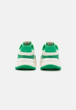 Marc O'Polo Mika- Sneakers Laag - Vivid Green 11 Marc O'Polo Mika- Sneakers Laag - Vivid Green -Marc O'Polo 55ac635734894b36819666cbdeebe95a