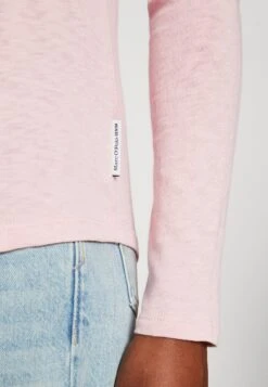 Marc O'Polo DENIM Longsleeve V Neck Regular Fit - Longsleeve - Matte Rose -Marc O'Polo 5957e9cdd33e424cb589bdd469b74c7e