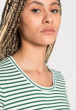 Marc O'Polo DENIM Short Sleeve Fine Dye Stripe - T-Shirt Print - Multi/Tender Buds -Marc O'Polo 5f9805757107453d88983ec20fd6d20f