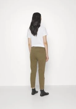 Marc O'Polo Trouser Boyfriend Fit Cropped Length - Slim Fit Jeans - Forest Floor -Marc O'Polo 6bf140e79da4475d920ea5e138798c5a