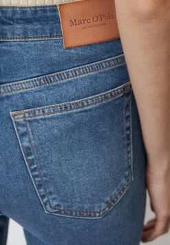 Marc O'Polo Ahus- Flared Jeans - Sustainable Dark Blue Salt And -Marc O'Polo 8125ef5b86214567bcec6a0f629d4e41