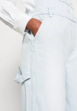 Marc O'Polo DENIM Dungaree Low CrotchBarrel Leg Cropped Length - Tuinbroek - Vintage Light Blue -Marc O'Polo 8a69d7e19d9643f6a998cbe742ce4bac