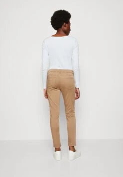 Marc O'Polo 5 Pocket Mid Waist Slim Leg Regular Length - Broek - Dusty Earth -Marc O'Polo 8c000f6b34854213bb761625820a9984