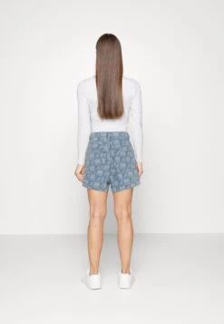 Marc O'Polo DENIM Extra High Waist Strong A-Shaped Fit Mini Length - Jeansshort - Light Blue -Marc O'Polo 9c1bf4947f484d569a389f4fdf6dba9d