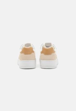 Marc O'Polo Carla- Sneakers Laag - Natural/Sand -Marc O'Polo 9e1e8f430f994ddb8cbb4a1853fd9ee7
