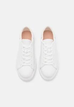 Marc O'Polo Cora- Sneakers Laag - White -Marc O'Polo a7ea0f39adb24374bff646783ea90be1