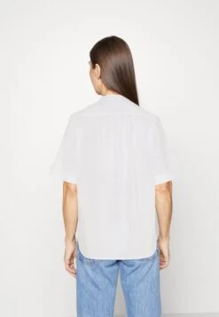Marc O'Polo Short Sleeve V Neck Feminine Shape - Blouse - White -Marc O'Polo ab1de0404ae347a0952bc7ad51dbb31f