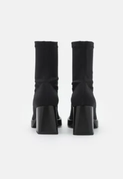 Marc O'Polo Wanda- Enkellaarsjes Met Plateauzool - Black -Marc O'Polo b5ce55147de643a3ae31b172e2fbffd9