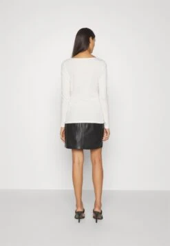 Marc O'Polo Long Sleeve Round Neck Solid - Longsleeve - Creamy White -Marc O'Polo b7c195cc1a2c414eb51de34c0df16aae