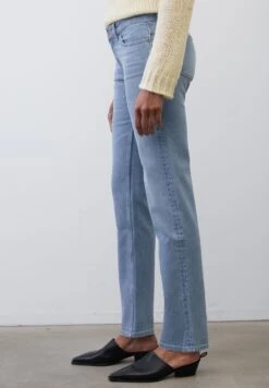 Marc O'Polo Modell Alby Aus Stretch - Straight Leg Jeans - Mid Blue Wash -Marc O'Polo c376db35ef4f4f418ddbe8baeaea4f7f
