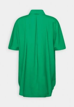 Marc O'Polo Long Shape Kent Collar Patched Pocket Side Slits - Overhemdblouse - Vivid Green -Marc O'Polo c66ad5ac240b4315814ec42f00405bc1
