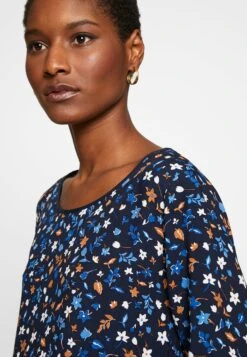 Marc O'Polo Crew Neck Long Sleeved Special Side Seam Printed - Blouse - Multi/Night Sky -Marc O'Polo c6a3829f25554ab79555c75b6b861aea