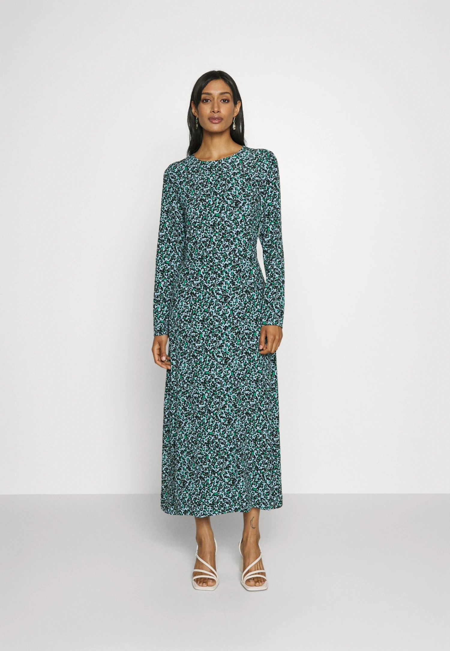 Marc O'Polo DENIM Dress Longsleeve Open Back Detail - Maxi-Jurk - Fresco Blue 3 Marc O'Polo DENIM Dress Longsleeve Open Back Detail - Maxi-Jurk - Fresco Blue