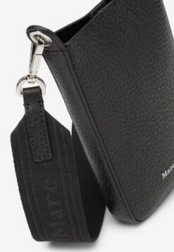 Marc O'Polo Aus Genarbtem - Telefoonhoesje - Black -Marc O'Polo cf77d4398ad446e0a15ab599be55705e