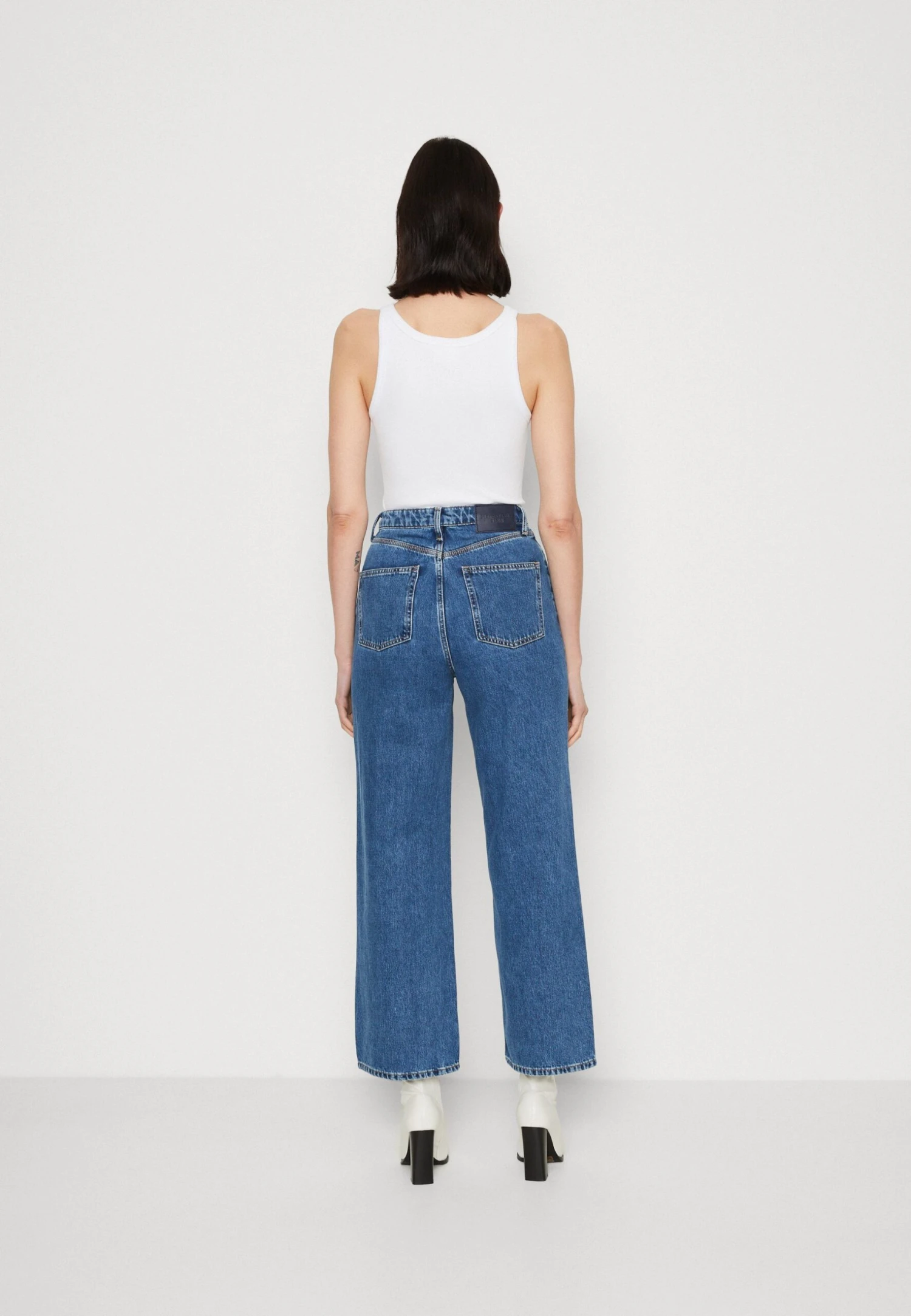 Marc O'Polo DENIM Trousers Super High Waist Loose Leg Extended Full Lengt - Relaxed Fit Jeans - Multi/Vintage Dark Blue 5 Marc O'Polo DENIM Trousers Super High Waist Loose Leg Extended Full Lengt - Relaxed Fit Jeans - Multi/Vintage Dark Blue - Afbeelding 3