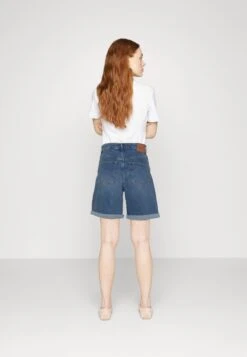 Marc O'Polo High Waist Relaxed Fit Mid Length Turn Up - Jeansshort - Dark Blue 10 Marc O'Polo High Waist Relaxed Fit Mid Length Turn Up - Jeansshort - Dark Blue -Marc O'Polo d5d4d811695a4459b9918d71dbeb1af2