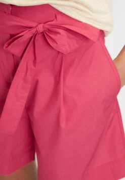 Marc O'Polo High Rise Pleats Belt - Shorts - Dahlia Pink -Marc O'Polo d77cbec4fcf546a5acf1bf6f5f597b02