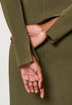 Marc O'Polo Dress Round Neck Long Sleeve Lean And Long With Slit - Jerseyjurk - Wild Olive -Marc O'Polo e8d74a0f185943a48d7b8d4392015a3c