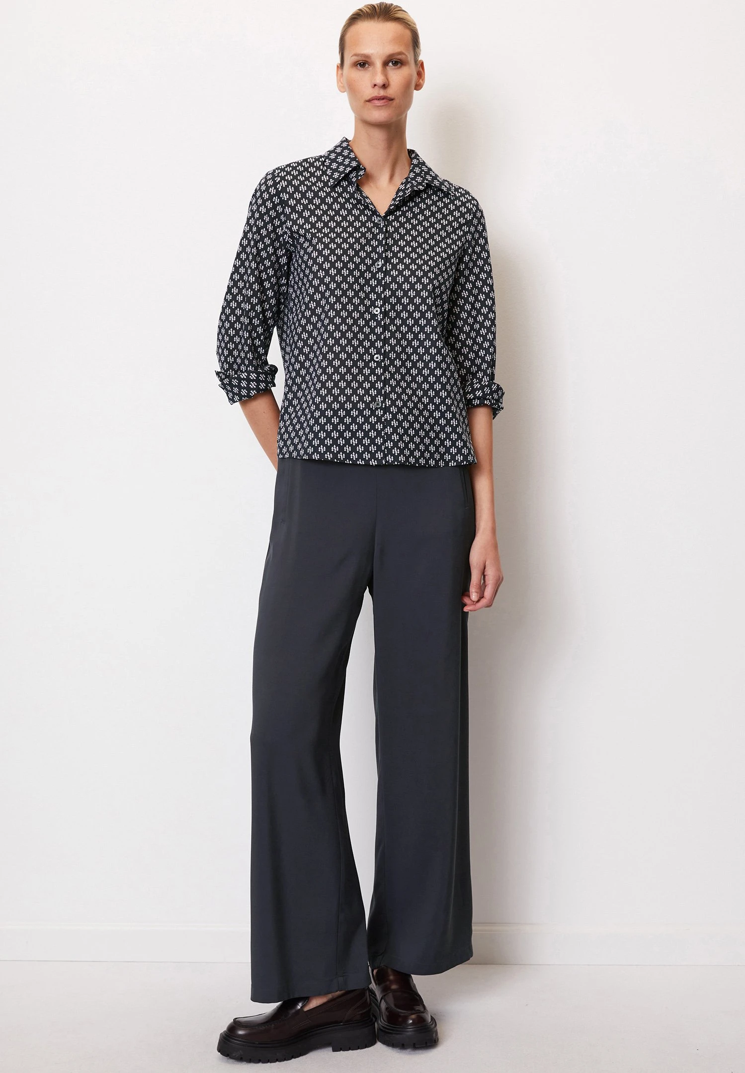 Marc O'Polo Langarm-Regular Mit Allover-Print Aus-To - Overhemdblouse - Black 4 Marc O'Polo Langarm-Regular Mit Allover-Print Aus-To - Overhemdblouse - Black - Afbeelding 2